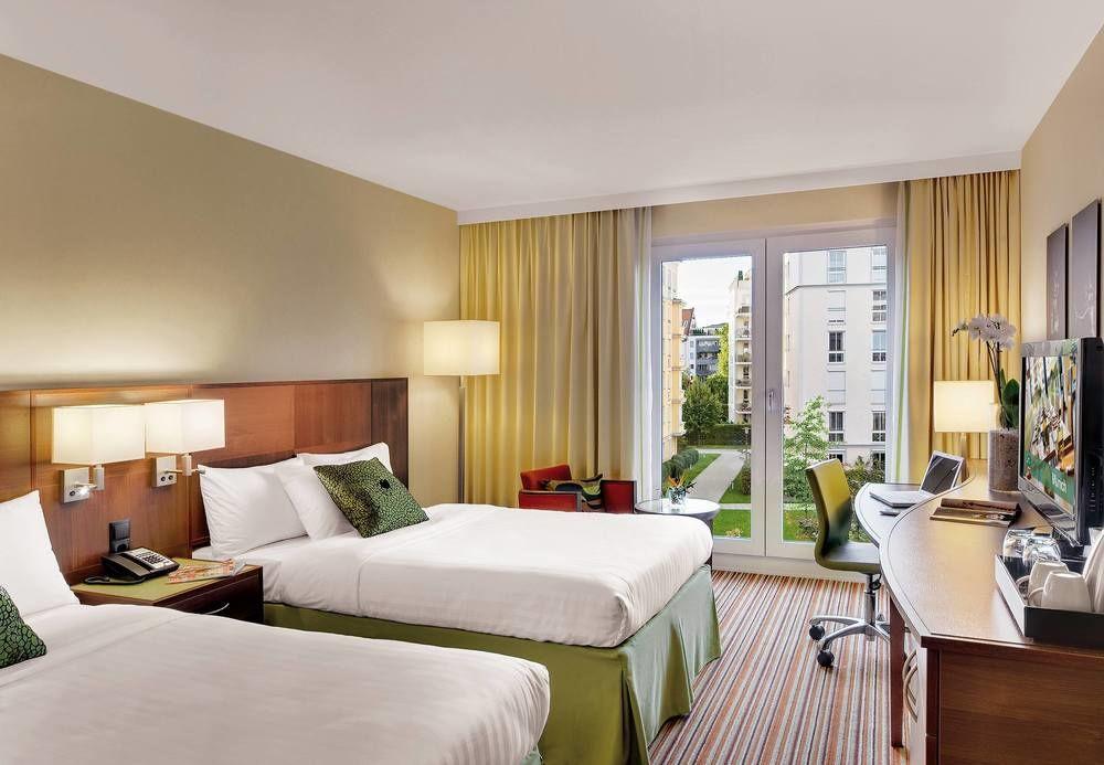 Courtyard By Marriott Munich City East Exterior photo