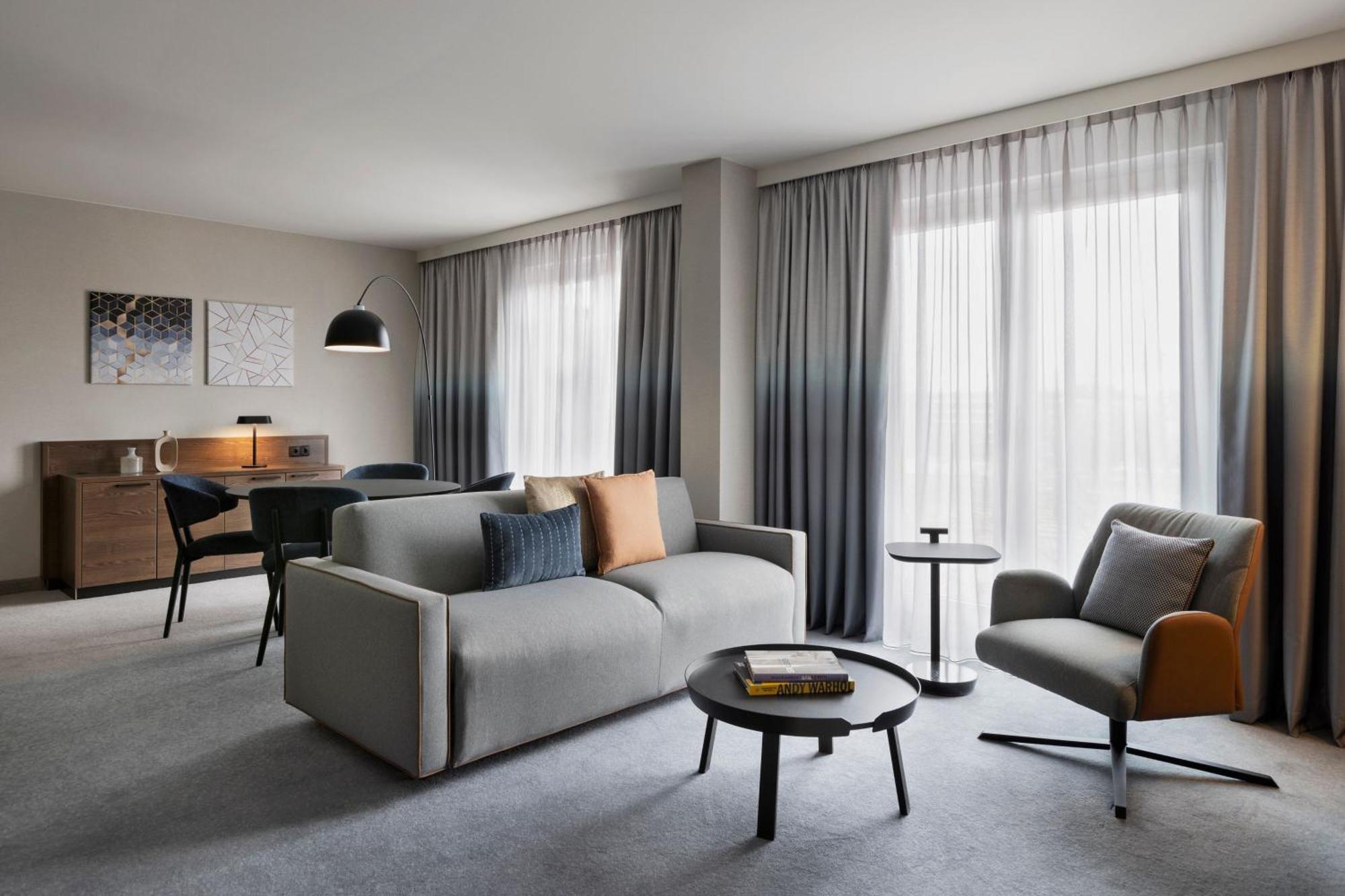 Courtyard By Marriott Munich City East Exterior photo