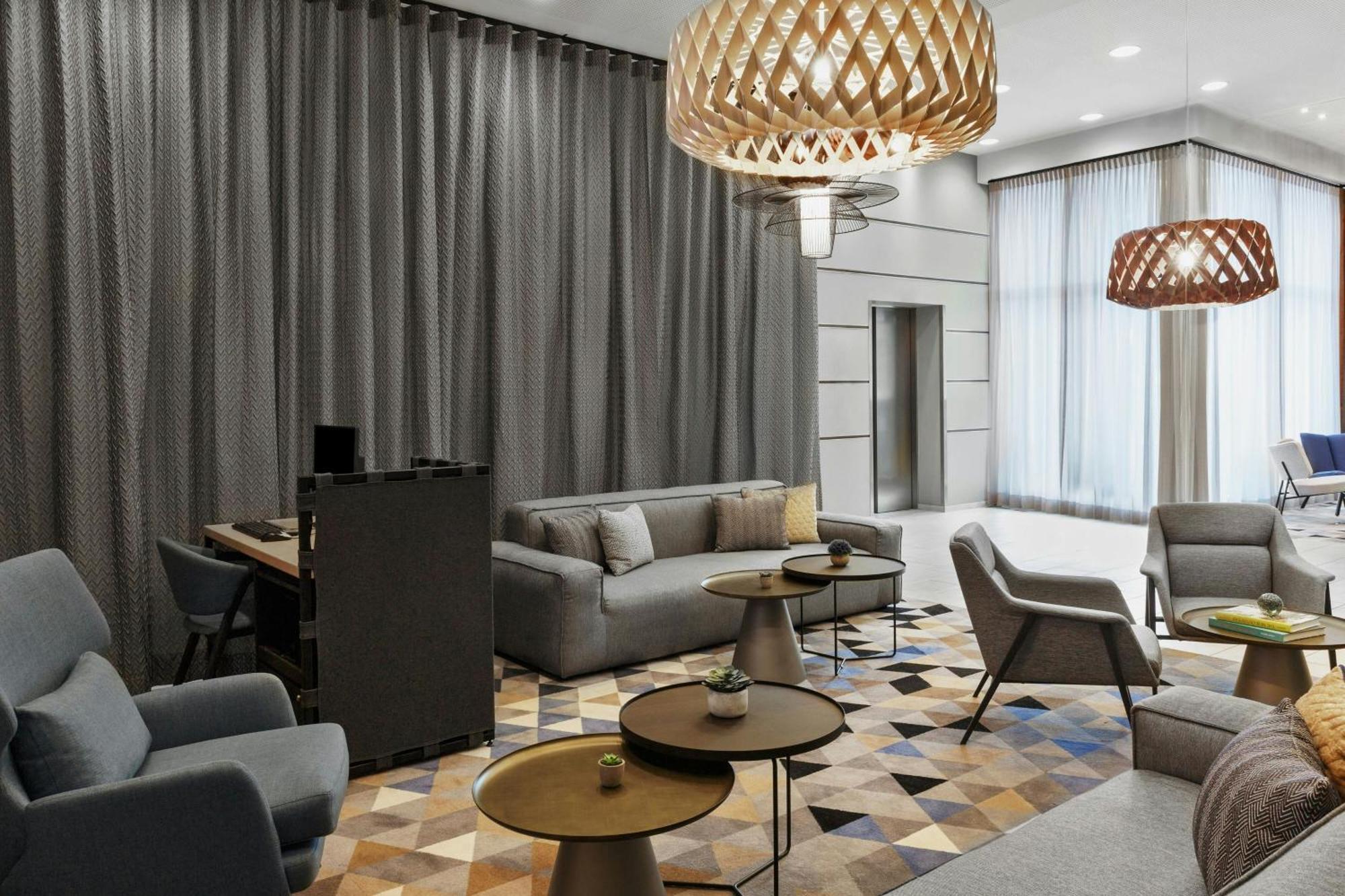 Courtyard By Marriott Munich City East Exterior photo