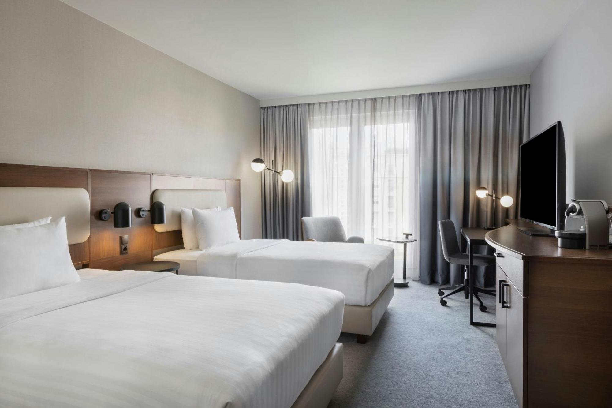 Courtyard By Marriott Munich City East Exterior photo