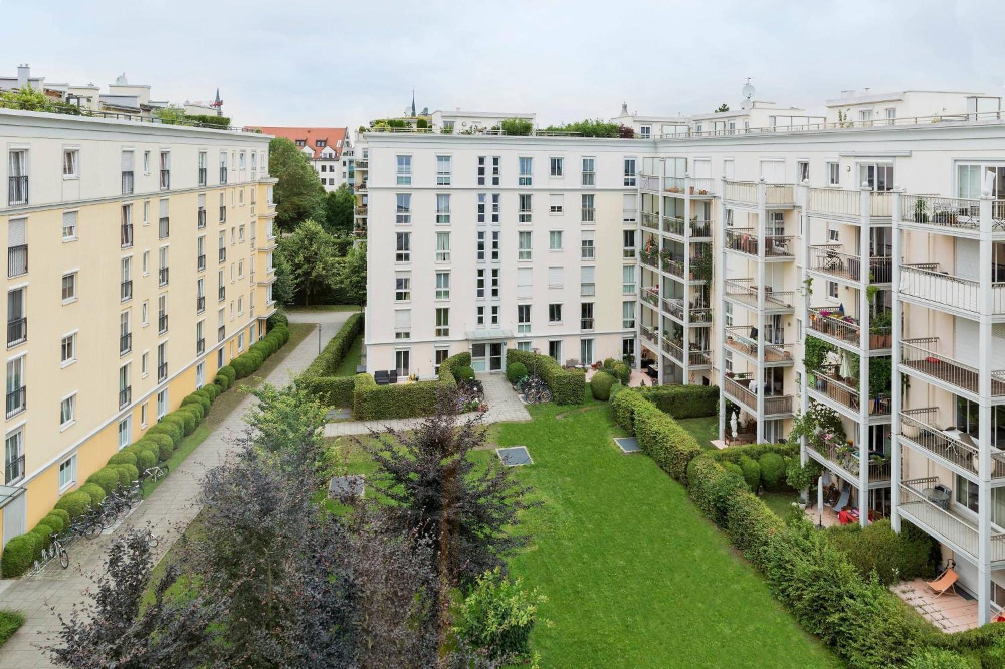 Courtyard By Marriott Munich City East Exterior photo